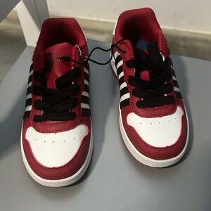 Brand: K-Swiss — Toddler Size: 11 — Color: Black, White ,Red